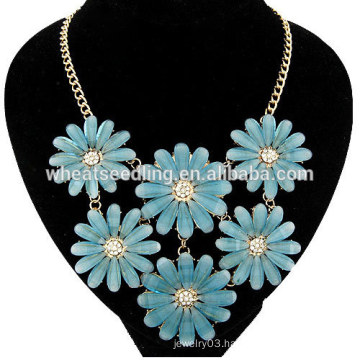 Metal sweet daisy temperament short statement necklace